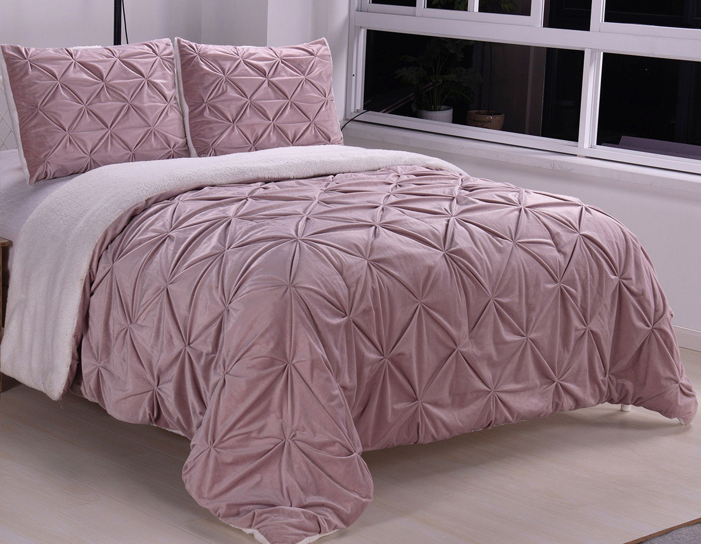 Mocassi 3 Piece Sherpa Pintuck Pattern Reversible Micro-Suede Comforter