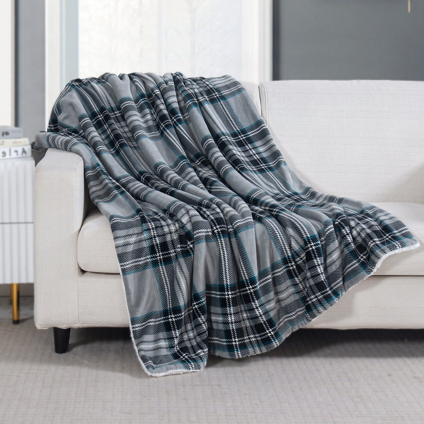 Mocassi Plaid Sherpa Throw 50" x 60" Flannel Fleece Sherpa Back Plaid Pattern Throw Blankets