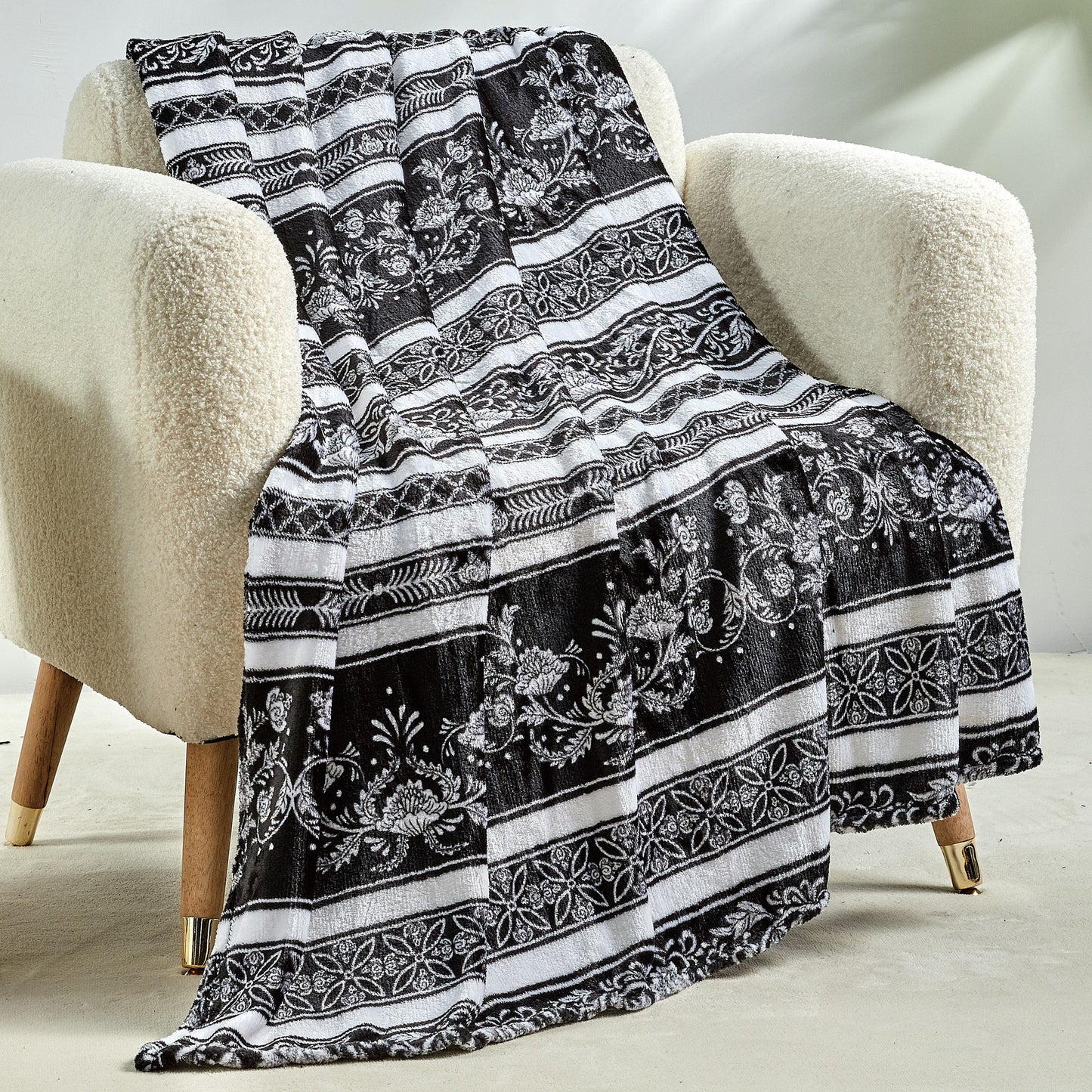 Mocassi Ultra Soft Lightweight Printed Throw Blanket - 50 x 60 inches