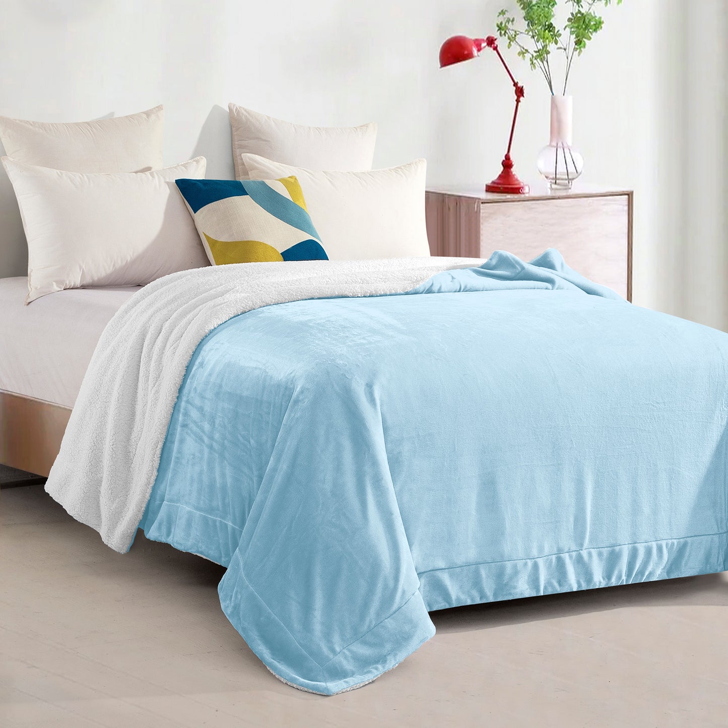 Mocassi Reversible Sherpa Throw 50" x 60" - Sherpa Back Throw Blanket