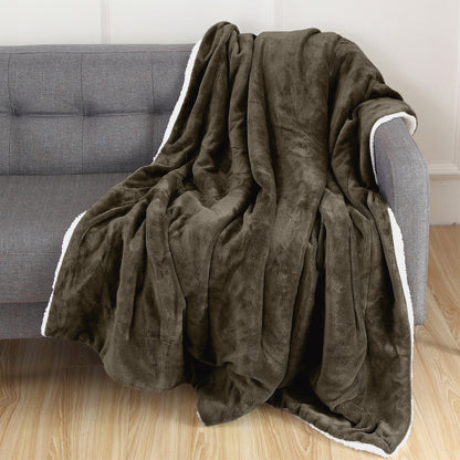 Mocassi Reversible Sherpa Throw 50" x 60" - Sherpa Back Throw Blanket