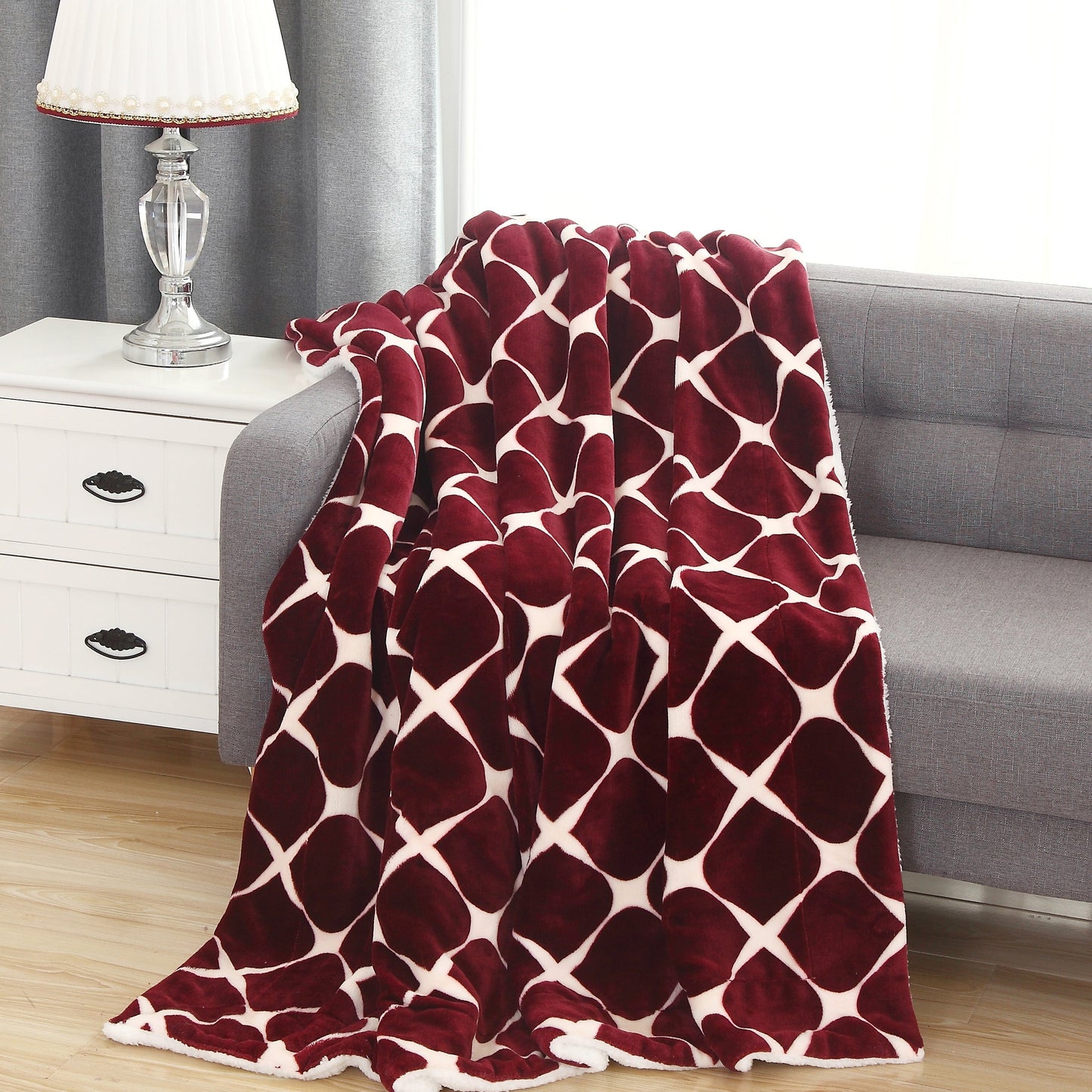 Mocassi Luxury Sherpa-Backing Reversible Blanket