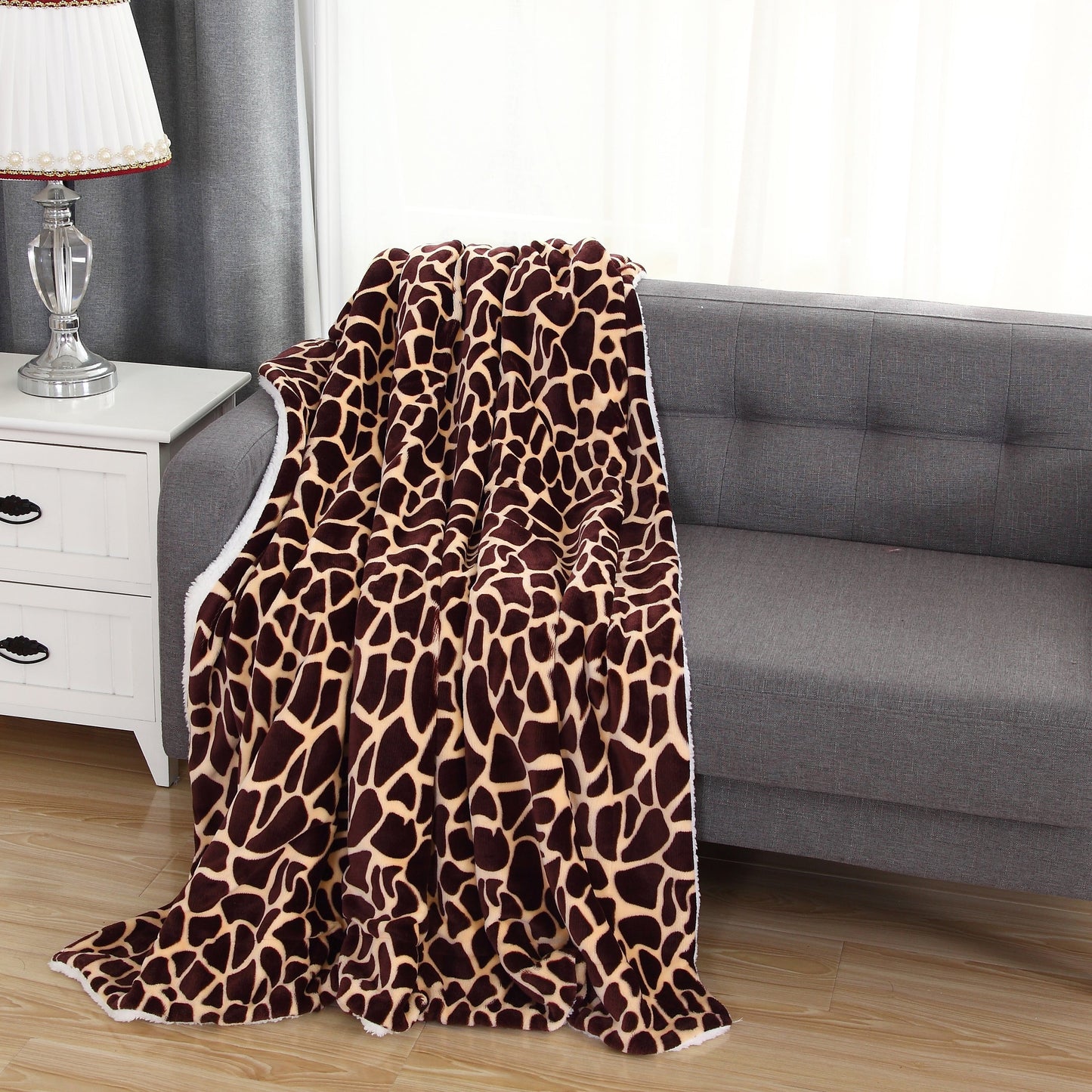 Mocassi Luxury Sherpa-Backing Reversible Blanket