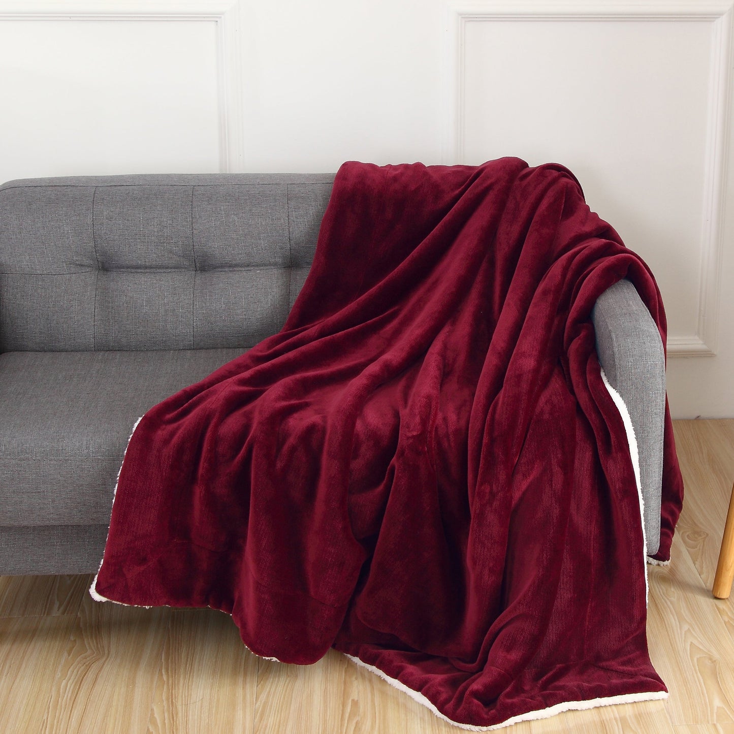 Mocassi Luxury Sherpa-Backing Reversible Blanket