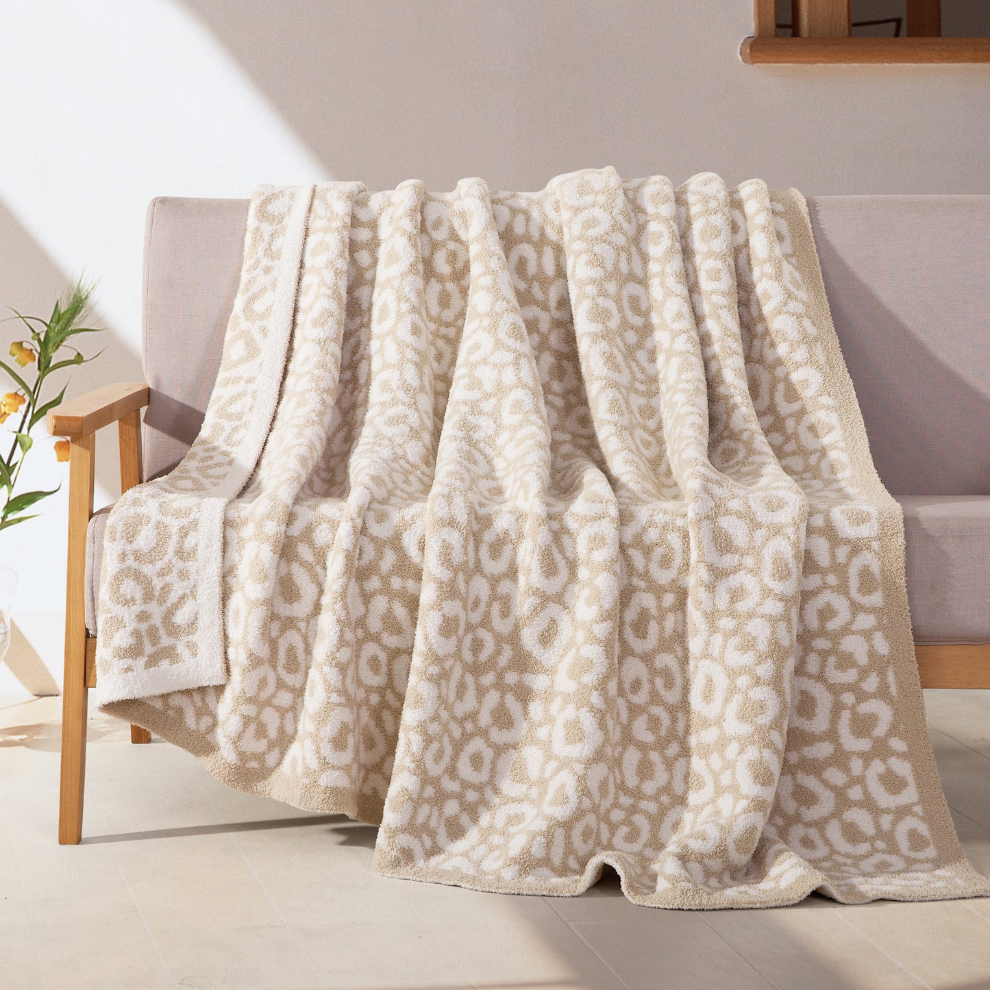 Mocassi 50" x 70"  Ultra Soft Checkered Knitted Throw Blanket