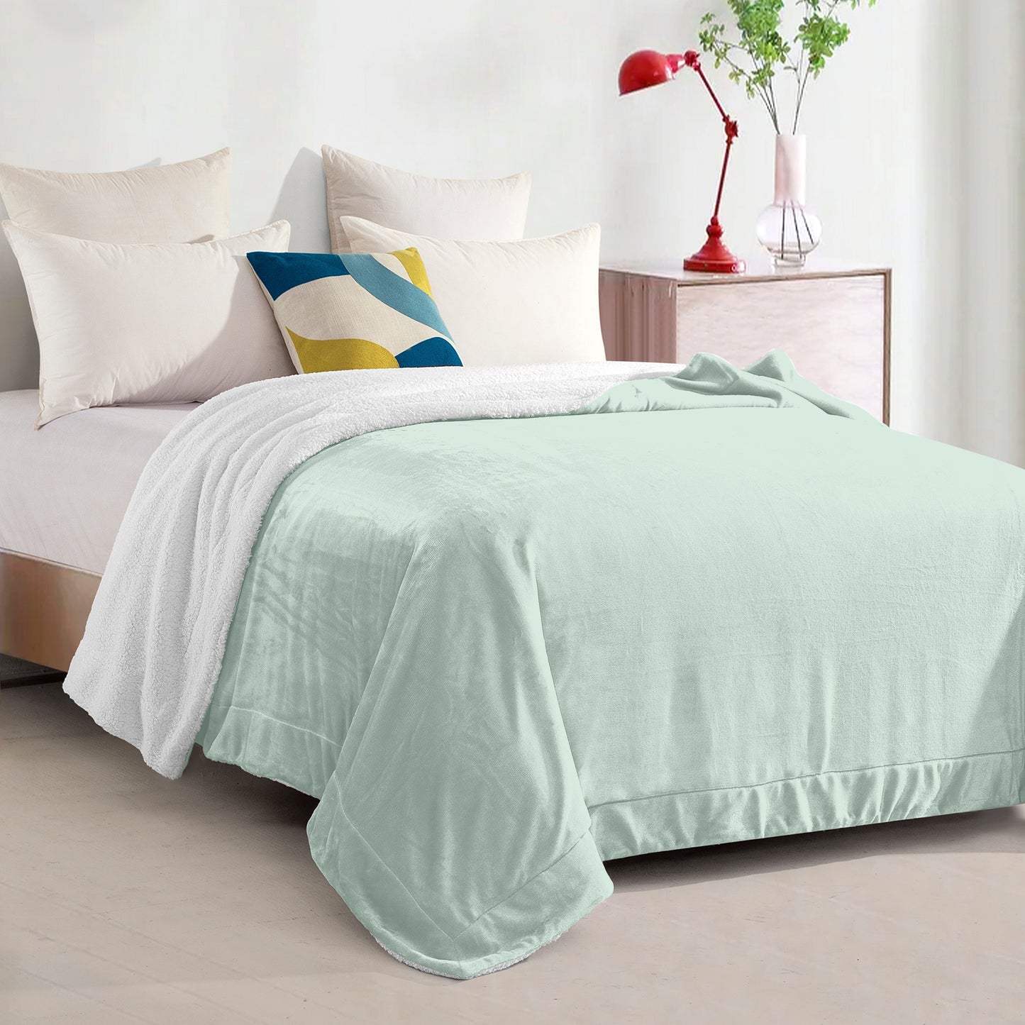 Mocassi Reversible Sherpa Throw 50" x 60" - Sherpa Back Throw Blanket