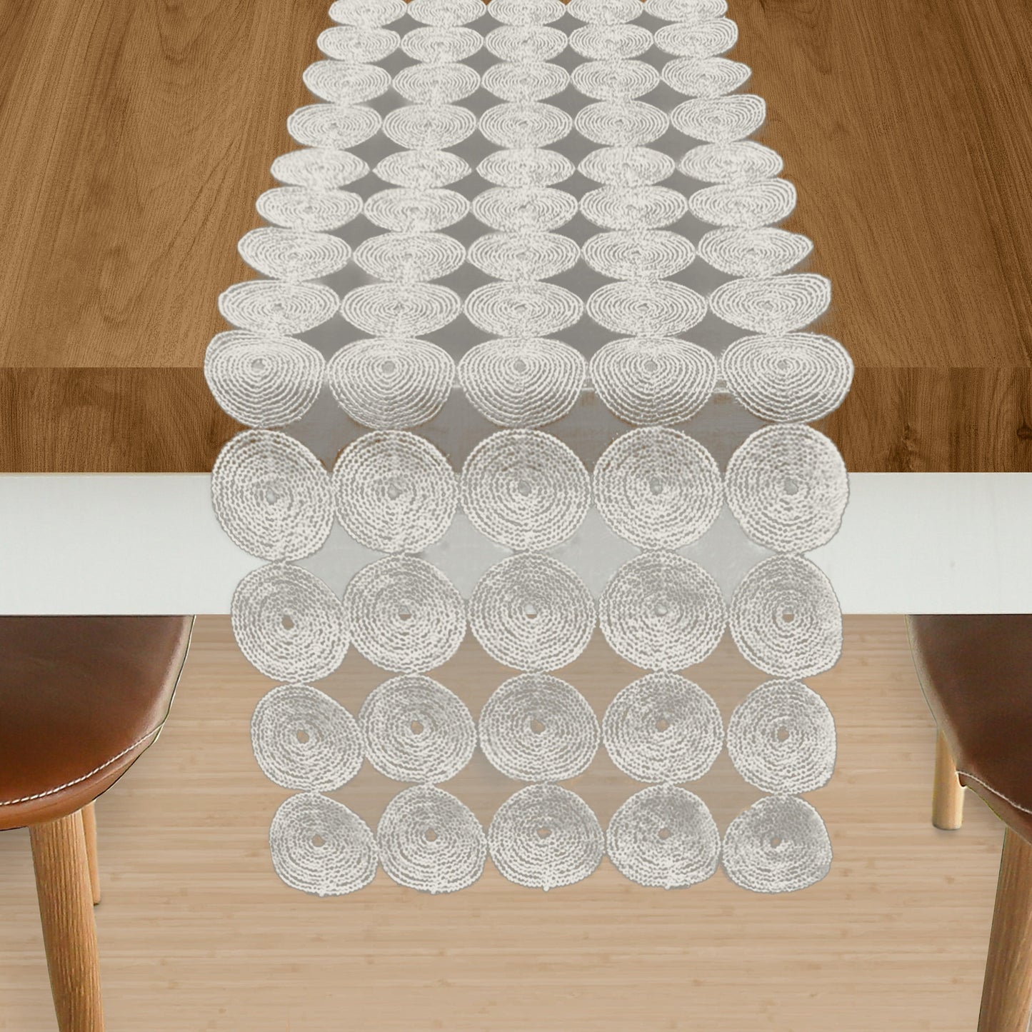Mocassi Embroidery Misho Table Runner