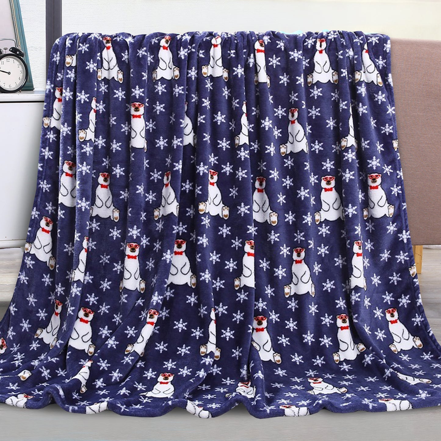 Mocassi Holiday Throw - Velvet Touch Printed Fleece  50 x 60inch.