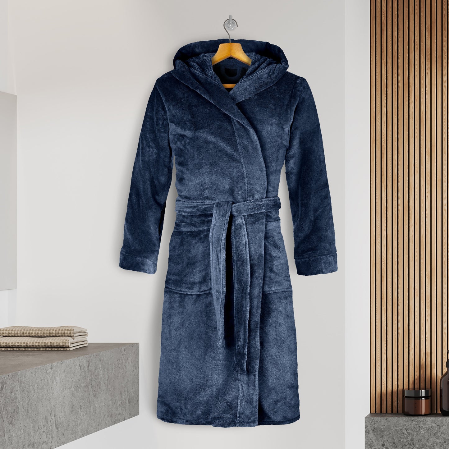 Mocassi Men Hooded Velvet Fleece Long Bathrobe