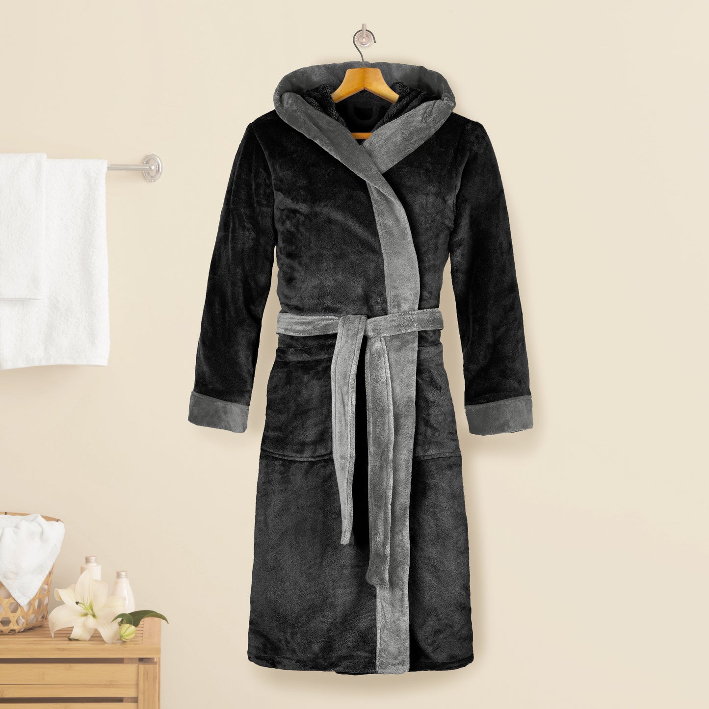 Mocassi Women Hooded Velvet Fleece Long Bathrobe