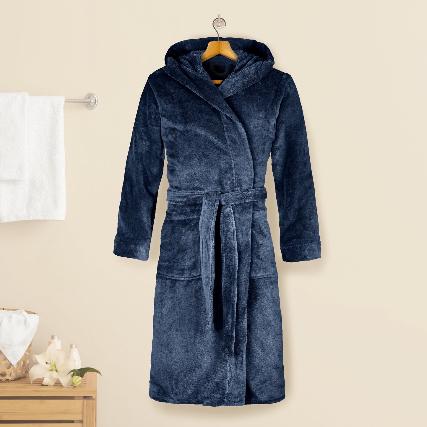 Mocassi Women Hooded Velvet Fleece Long Bathrobe