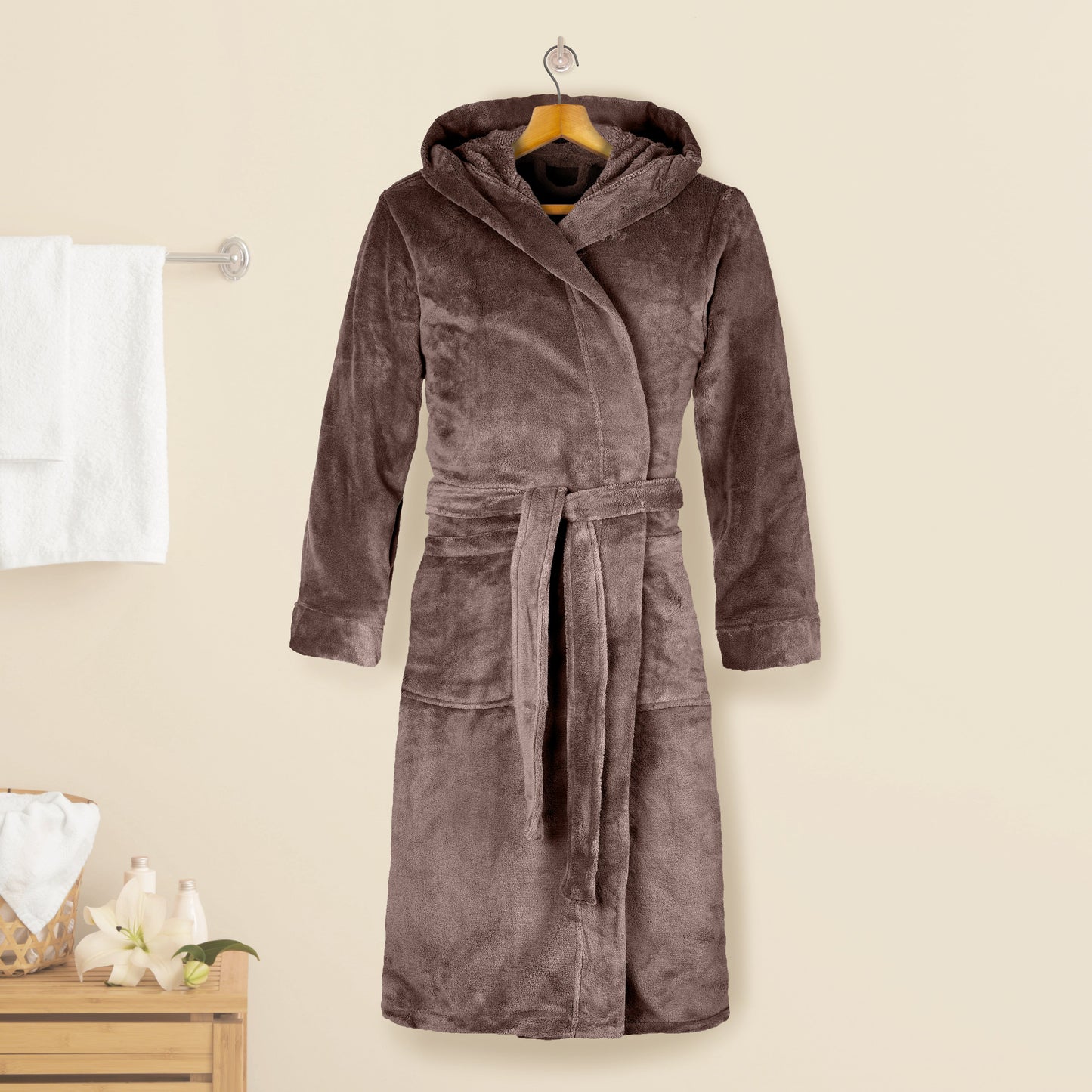 Mocassi Women Hooded Velvet Fleece Long Bathrobe