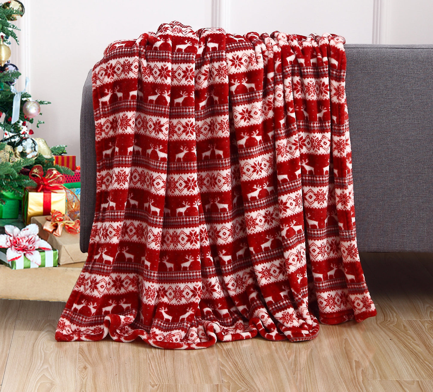 Mocassi Holiday Throw - Velvet Touch Printed Fleece  50 x 60inch.